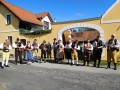 Před doudlebským statkem